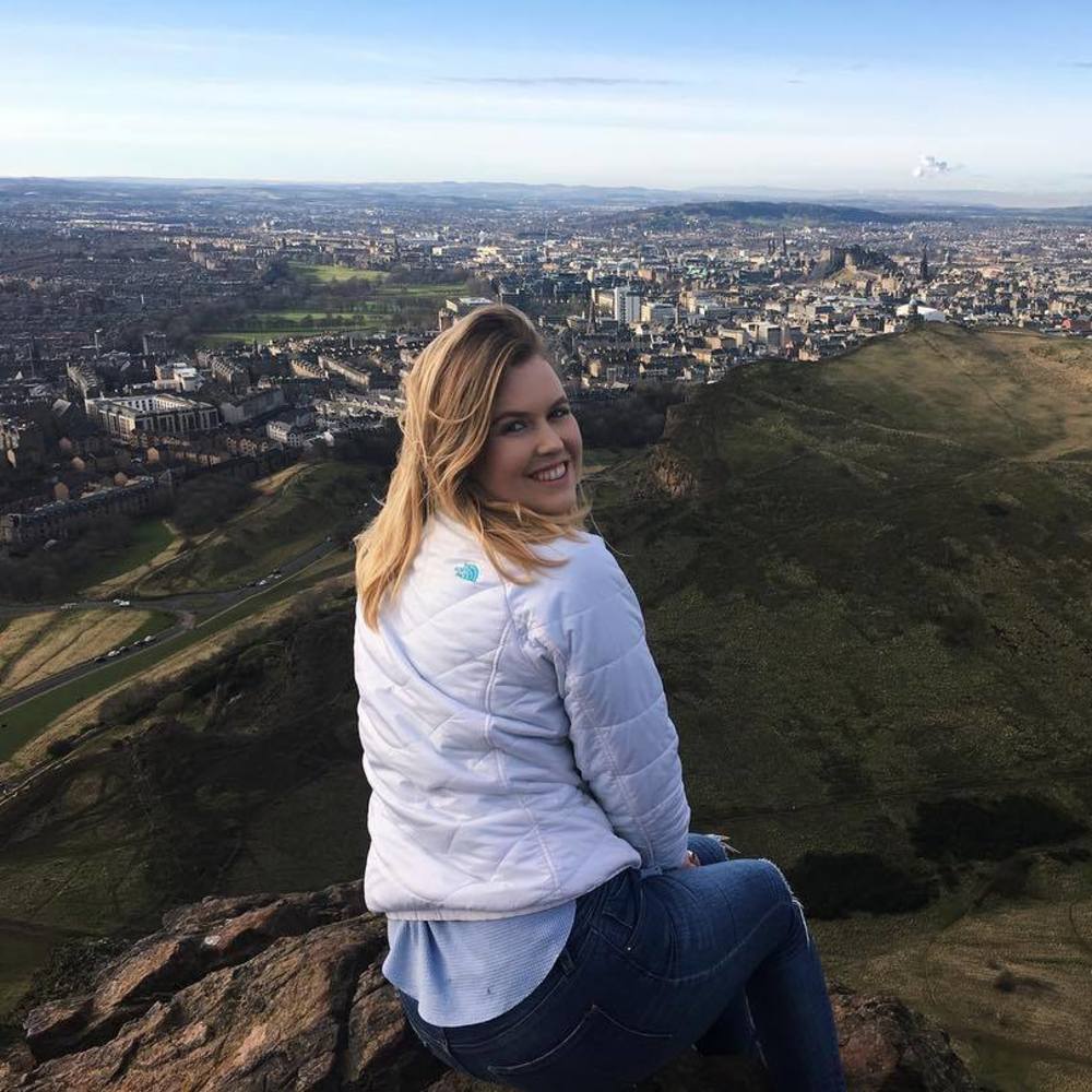 Meet your Posher, Emma